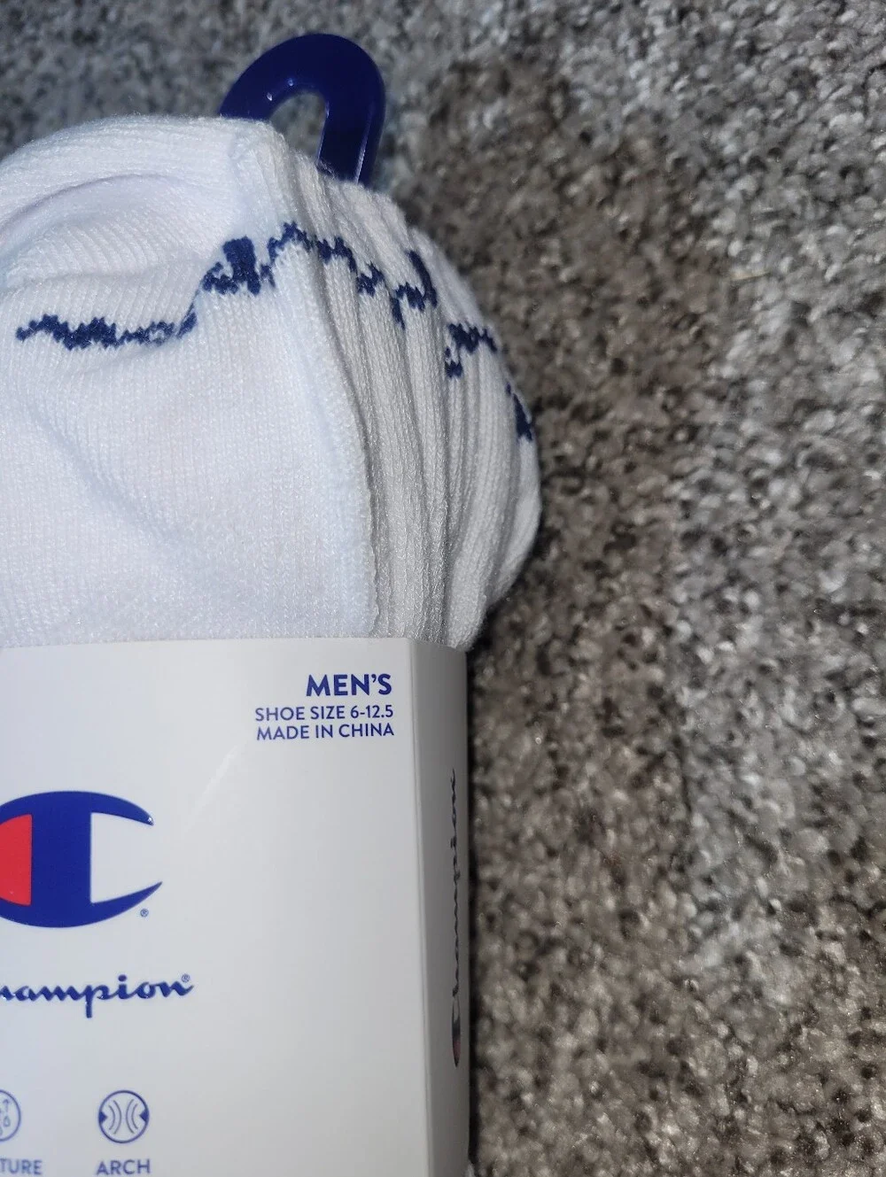 Champion Mens Size 6-12.5 Performance Cushioned Quarter Socks White Blue Logo.